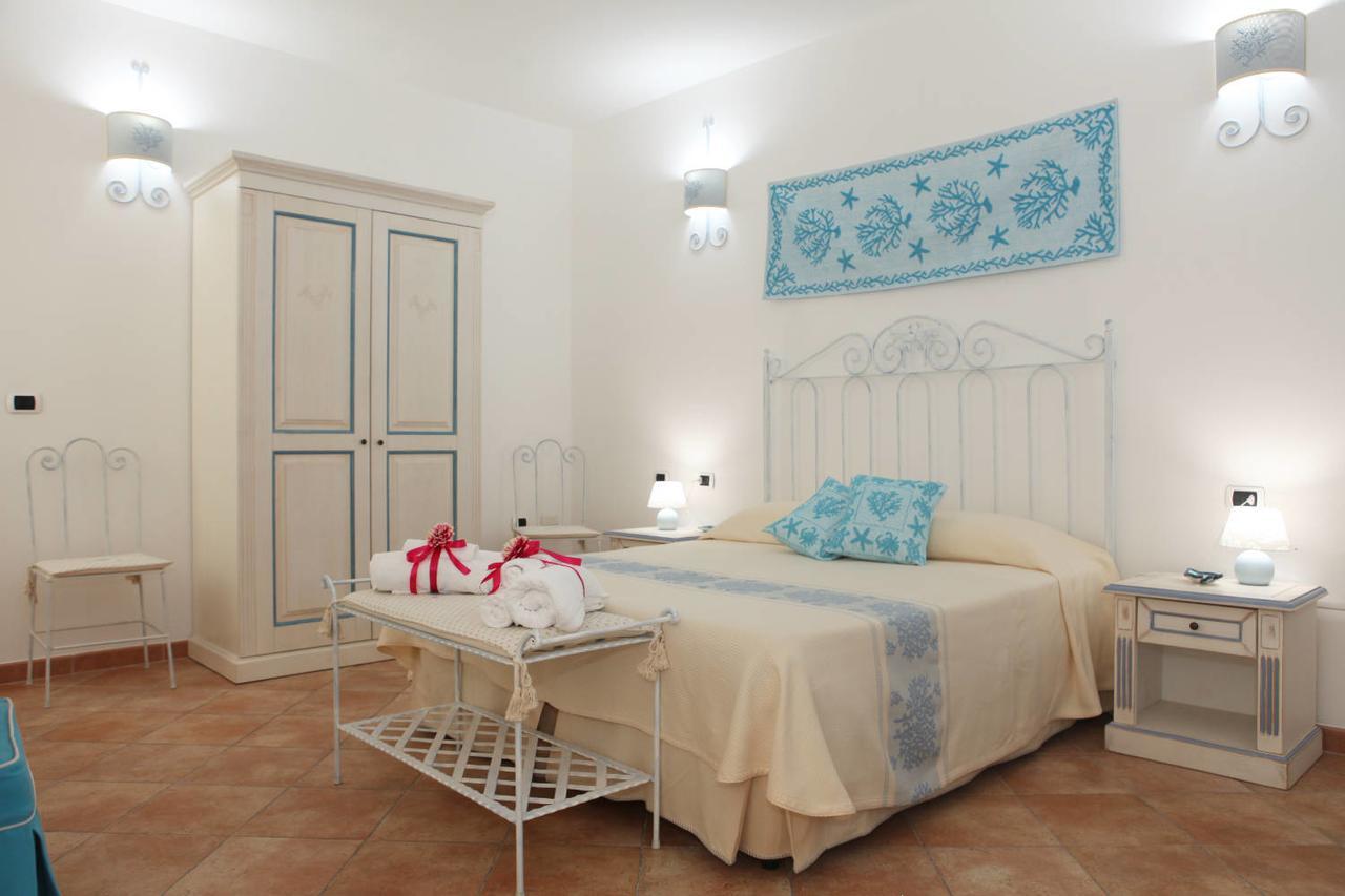 Guest House Villabianca La Maddalena  Eksteriør billede
