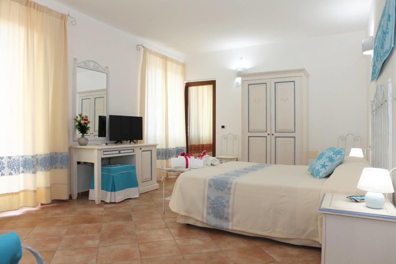 Guest House Villabianca La Maddalena  Eksteriør billede
