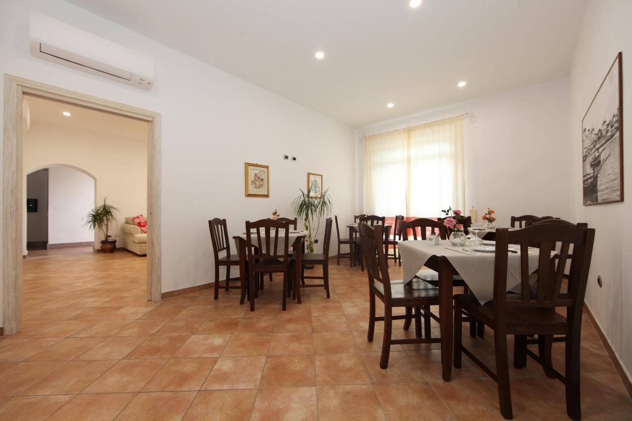 Guest House Villabianca La Maddalena  Eksteriør billede