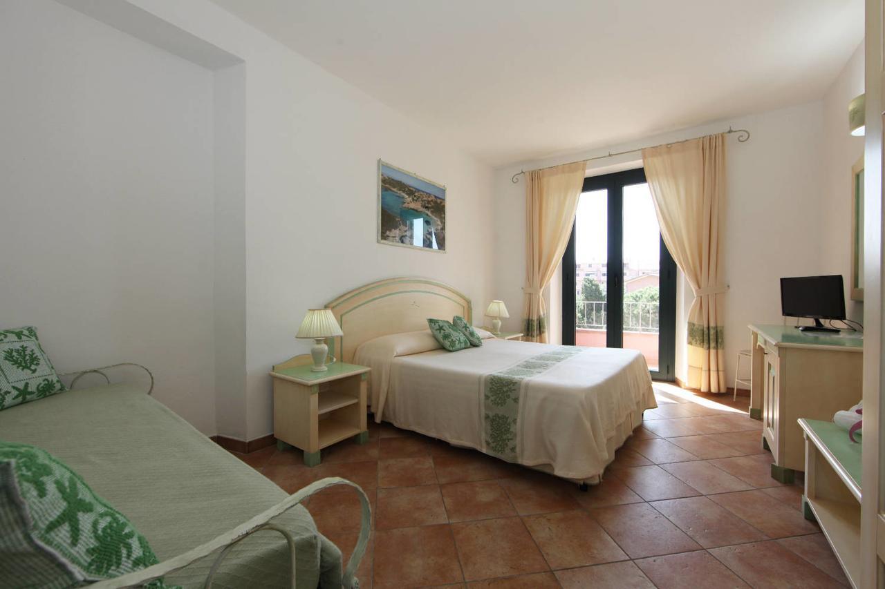 Guest House Villabianca La Maddalena  Eksteriør billede