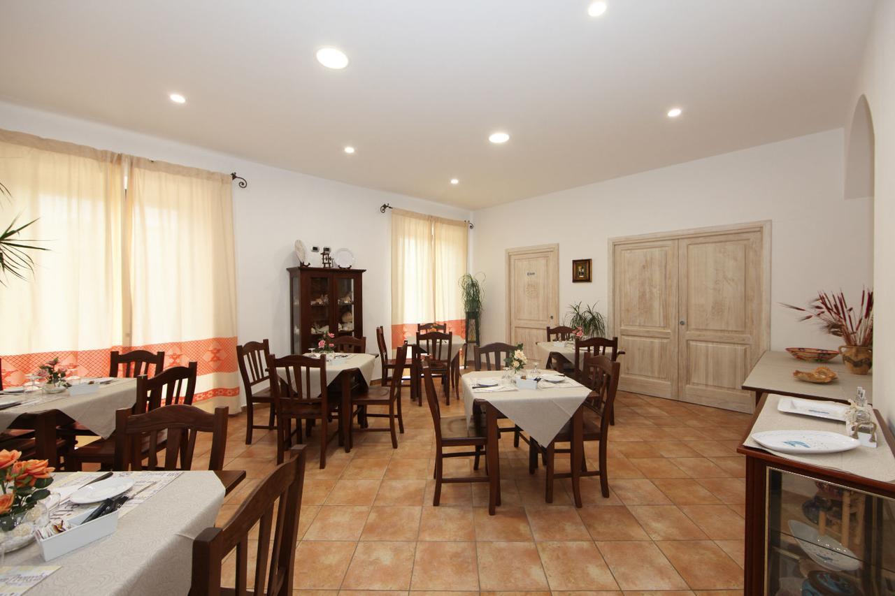 Guest House Villabianca La Maddalena  Eksteriør billede