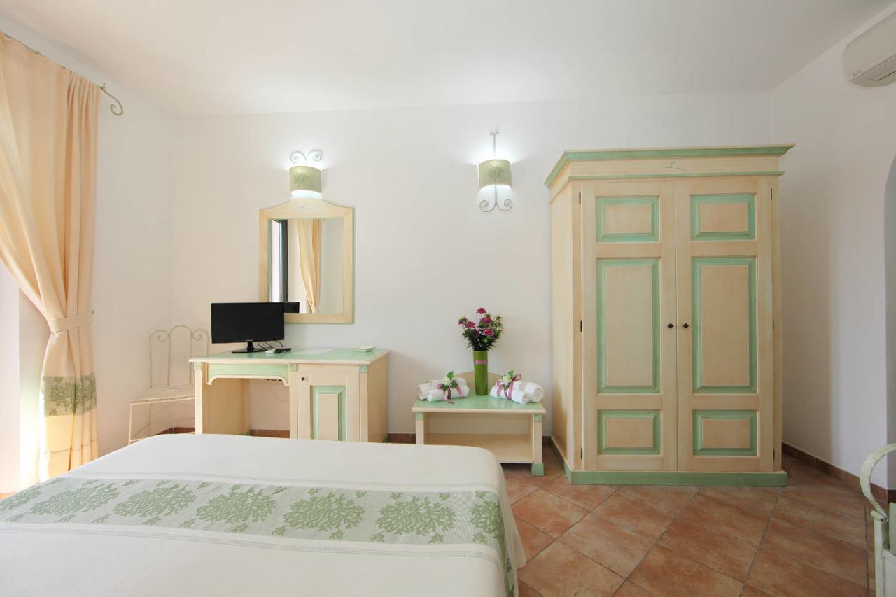 Guest House Villabianca La Maddalena  Eksteriør billede