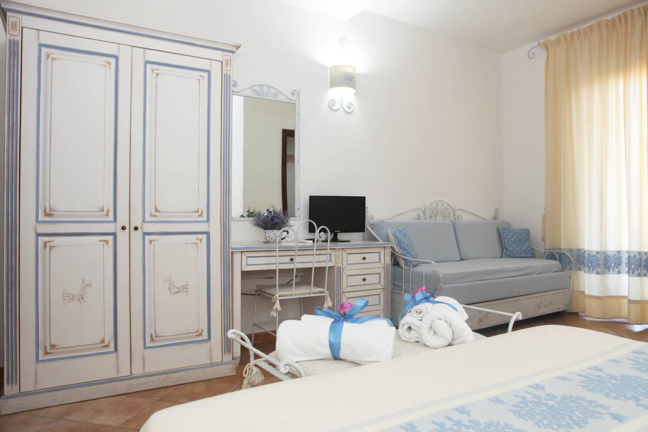 Guest House Villabianca La Maddalena  Eksteriør billede